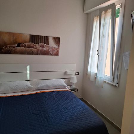 Fare Bnb - Room Del Parco Реджонель-Эмилия Экстерьер фото