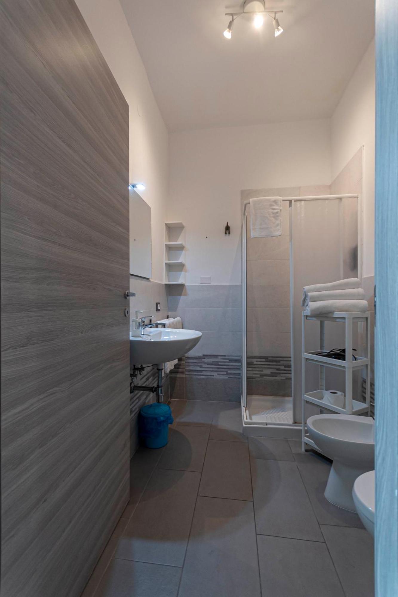 Fare Bnb - Room Del Parco Реджонель-Эмилия Экстерьер фото